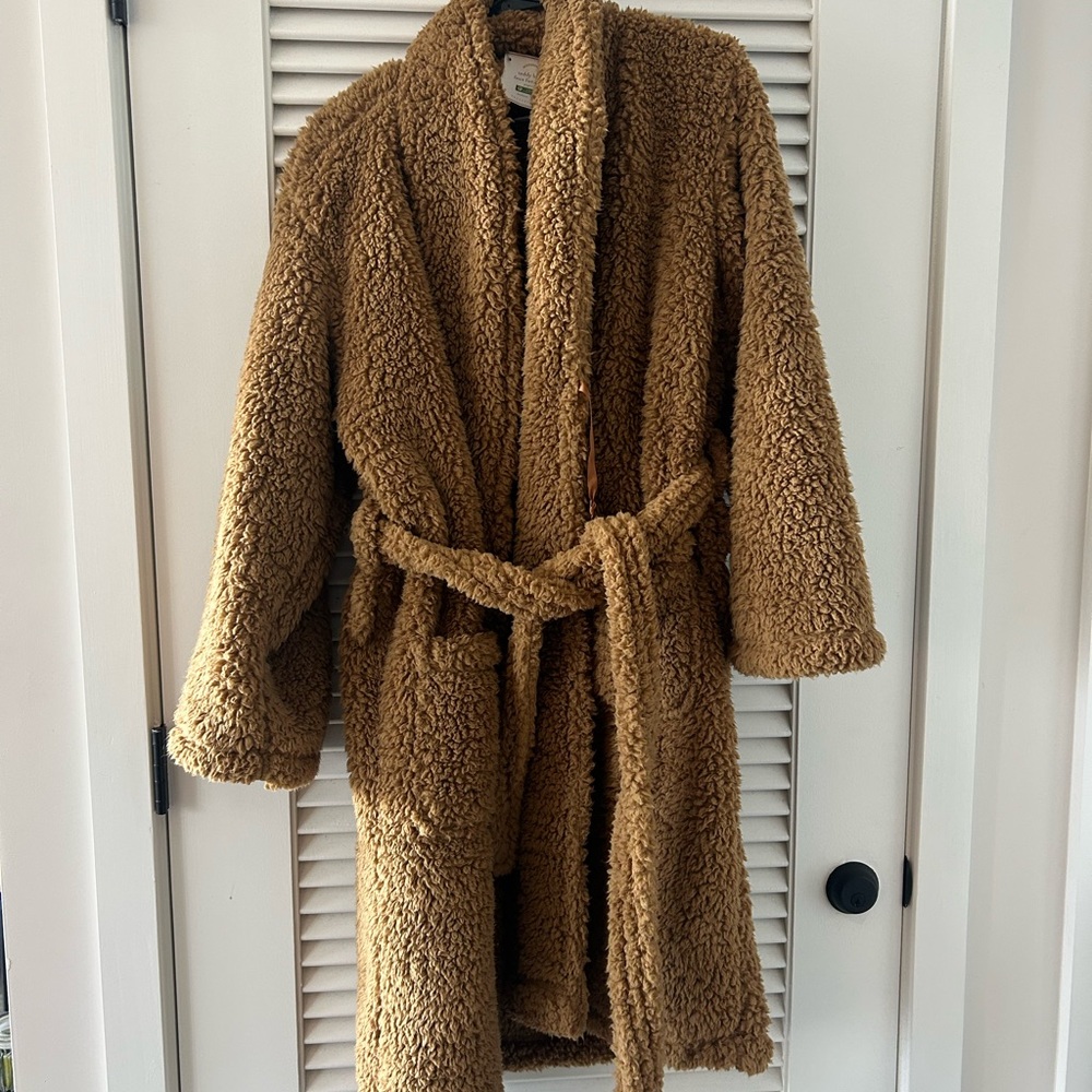 Pottery Barn Teddy Bear Robe